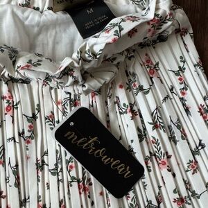 Women’s Cream Floral A-Line Skirt